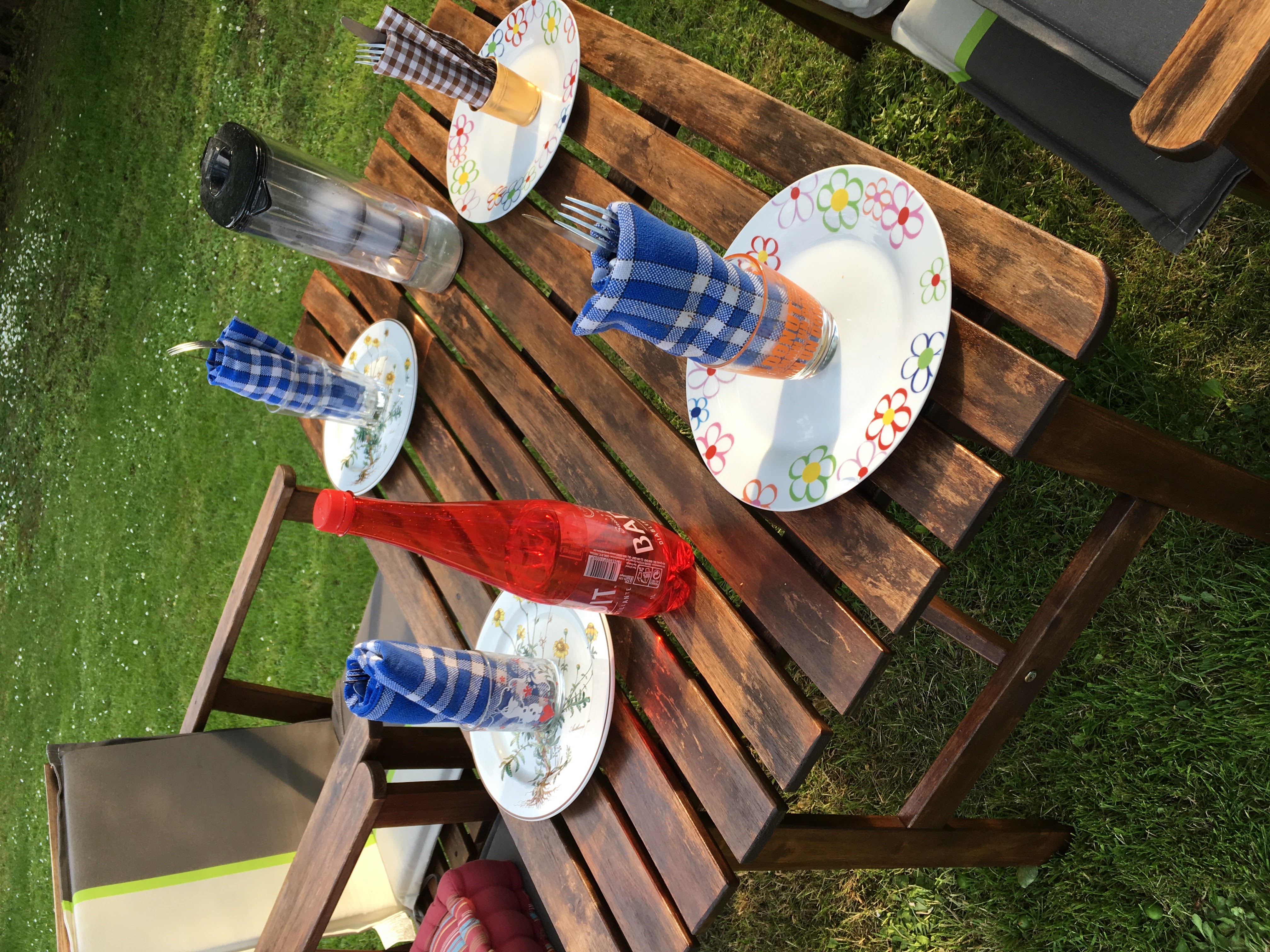 Featured image of post Rénove ton salon de jardin IKEA !
